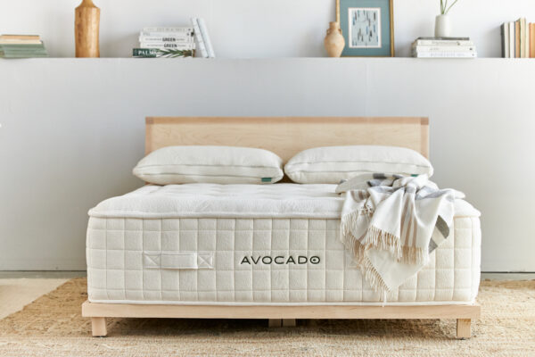 Avocado Luxury Organic Standard Medium Latex Hybrid Mattress by Avocado - Image 2
