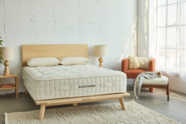 Avocado Luxury Organic Standard Medium Latex Hybrid Mattress by Avocado - Image 3