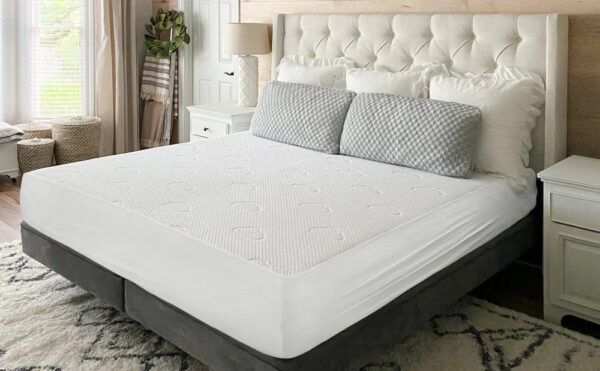 Signature Bamboo Mattress Protector by Puffy