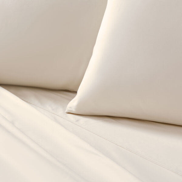 100% Cotton Sheet Set By Weekender - Image 6
