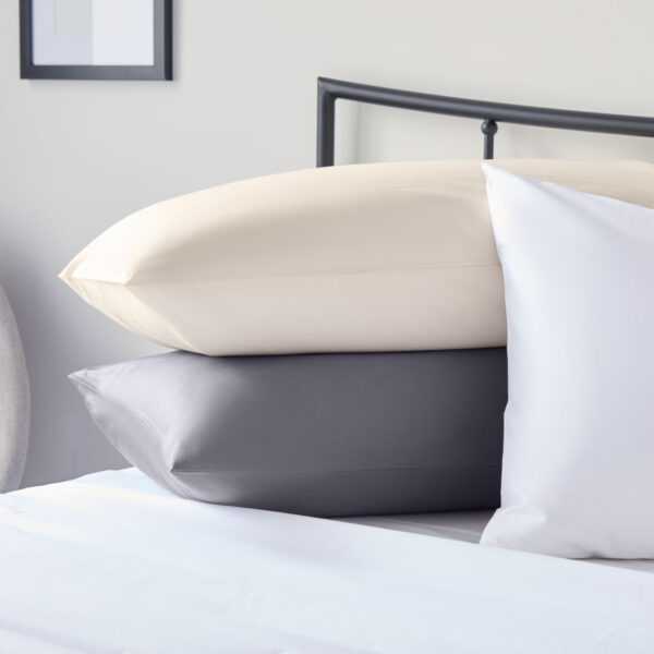 100% Cotton Sheet Set By Weekender - Image 17